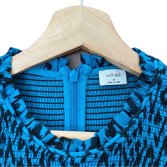 ARITZIA Wilfred Lilith Chiffon Cropped Blouse in Teal/Black, Size Medium - Picture 3 of 13